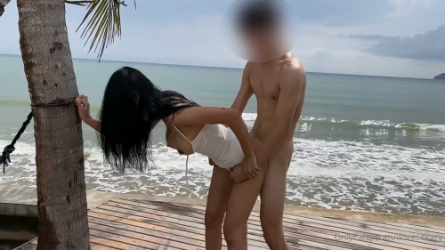 146 0gzimj0gvj61232u54x7r source.mp4 001012.612