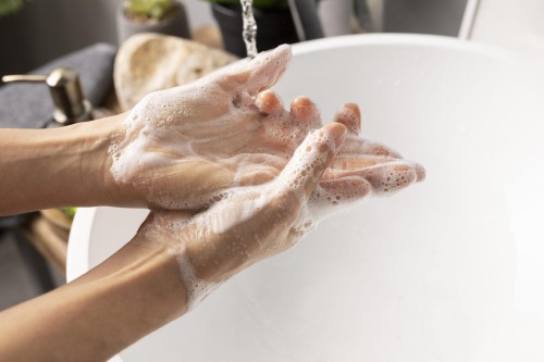 close-up-hygienic-hand-washing-2048x1366_0.jpg